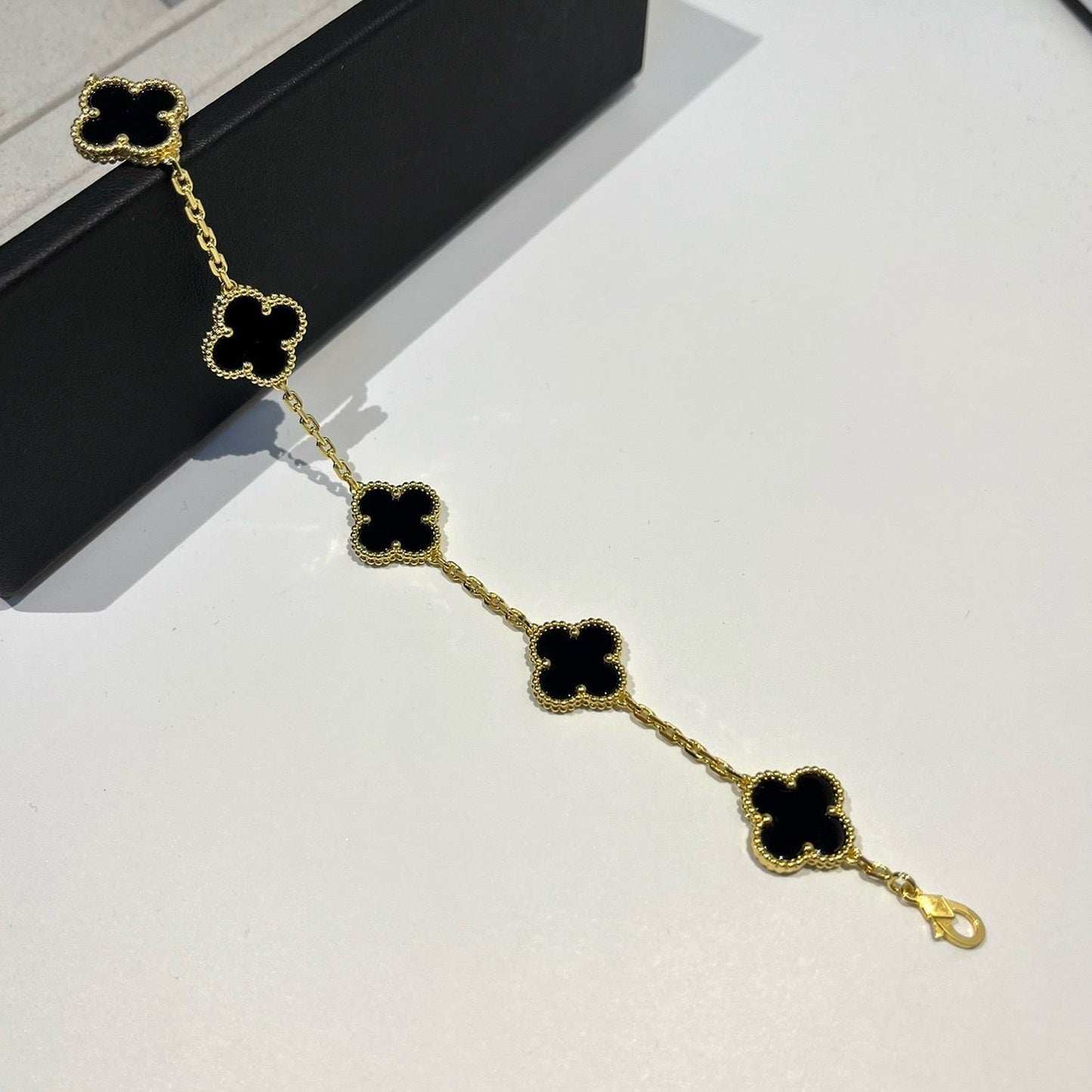 [Eterna Jewels] CLOVER 5 MOTIF ONYXS BRACELET COLLECTION